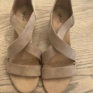 Style flex sandals size 10